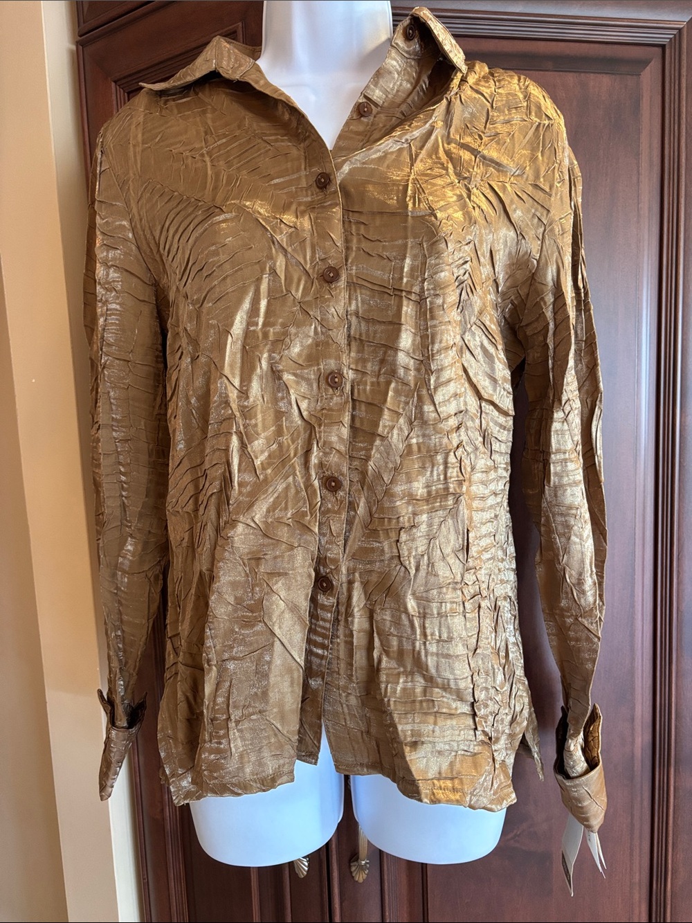 Dress Barn Metallic Gold Textured Button Jacket with Matching Shell - Picture 3 of 5